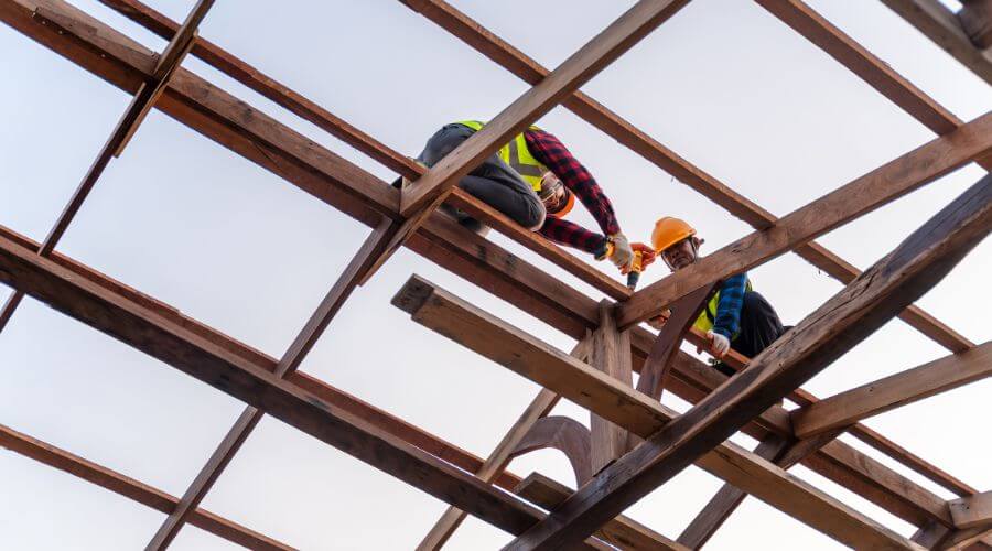 Expert Emergency Roof Repairs services in Fayetteville, TX